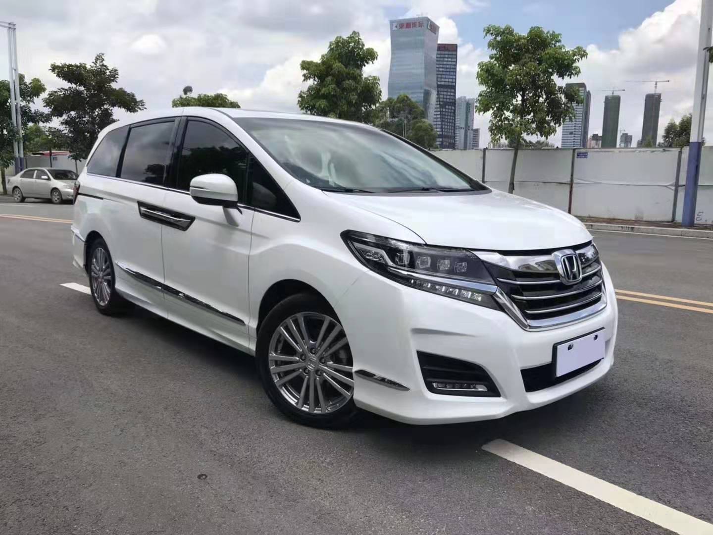疫情期間佛山商務(wù)租車(chē)服務(wù)優(yōu)惠，低至2~4折出租